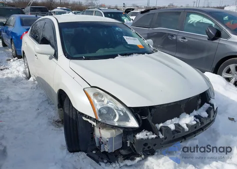 2010 Nissan Altima 2.5 S z USA, uszkodzony, nr VIN 1N4AL2AP9AC184699
